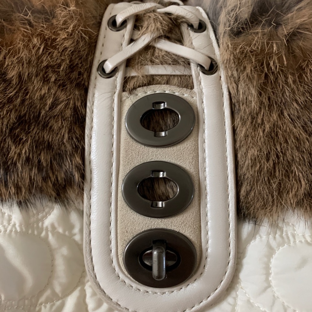 Coach White Nylon Rabbis Fur Hobo-9443 - Picture 6 of 11